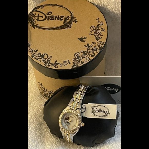 Disney Mickey Mouse Collectible Bracelet Watch With Beautiful Crystals NIB - Picture 1 of 7